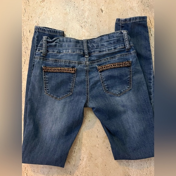 *Vintage* Y2K Hot Kiss Gold Chain Embellished Skinny Lily Jeans Size 3 - Picture 2 of 7